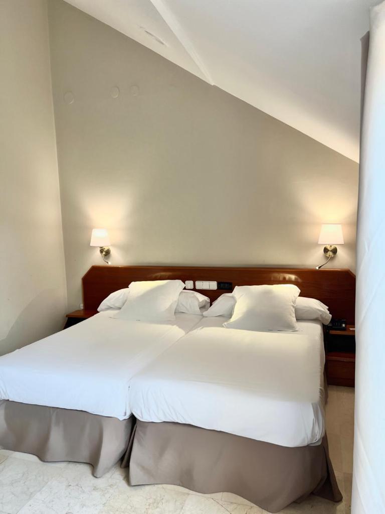 Hotel Olimpo Isla Plana Quarto foto